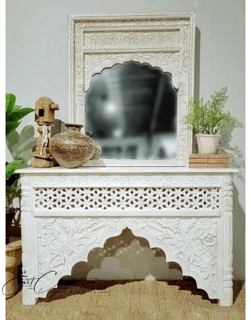 Whitewashed Indian Carved Mehrab Console/Hall Table