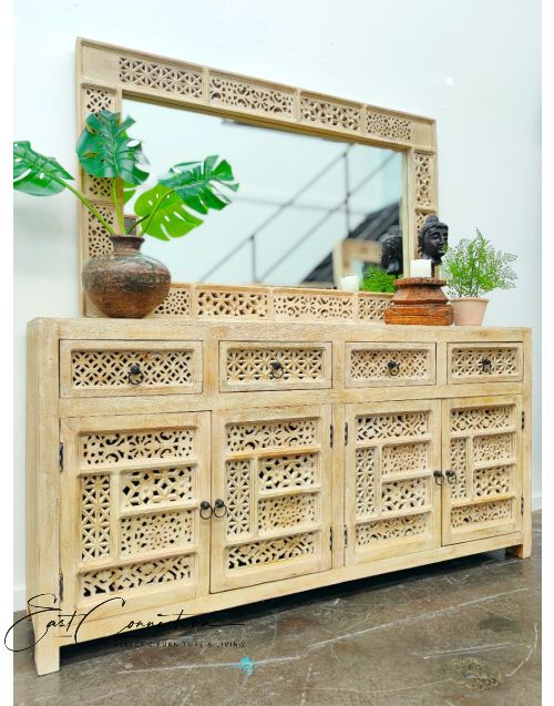 Hand Carved Timber Latticework Sandblasted French Provincial Buffet Sideboard