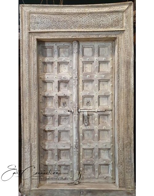 Unique Hand Carved Antique Whitewash Timber Doorway Timber Balinese Doors Indian