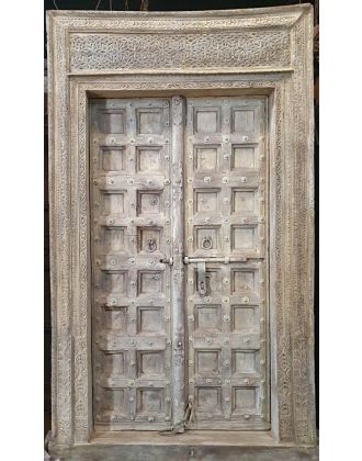 Unique Hand Carved Antique Whitewash Timber Doorway Timber Balinese Doors Indian